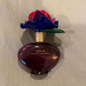 Marc Jacobs Lola perfume